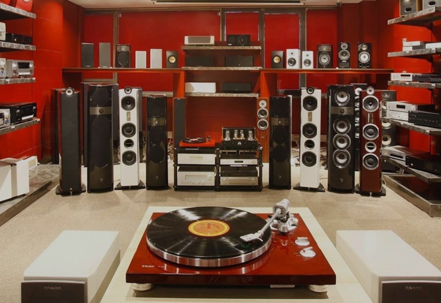 Why Audiophiles Treasure Vinyl Over Digital Formats
