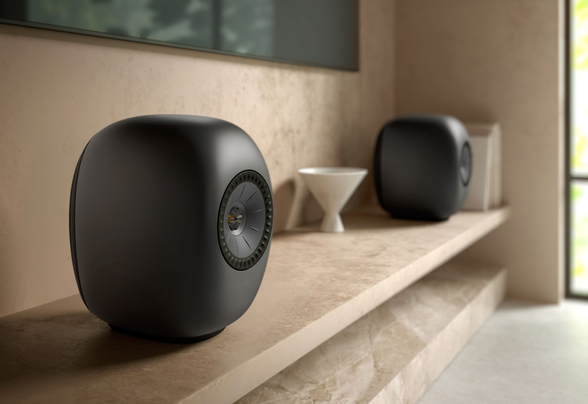 KEF LS LUXE vs LS50 Wireless II review (which is better for you?)