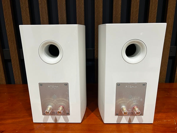 Atohm GT1 SE Bookshelf Speakers - Consignment