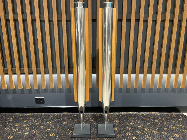 Bang & Olufsen Beolab 18, Aluminium / Oak - Consignment