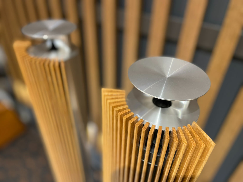 Bang & Olufsen Beolab 18, Aluminium / Oak - Consignment