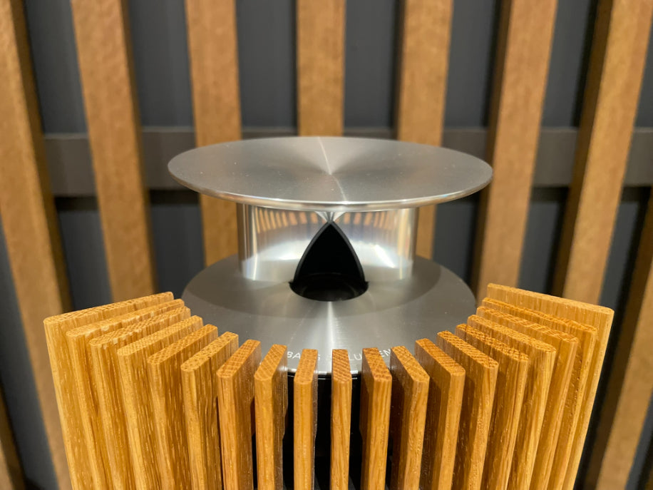Bang & Olufsen Beolab 18, Aluminium / Oak - Consignment