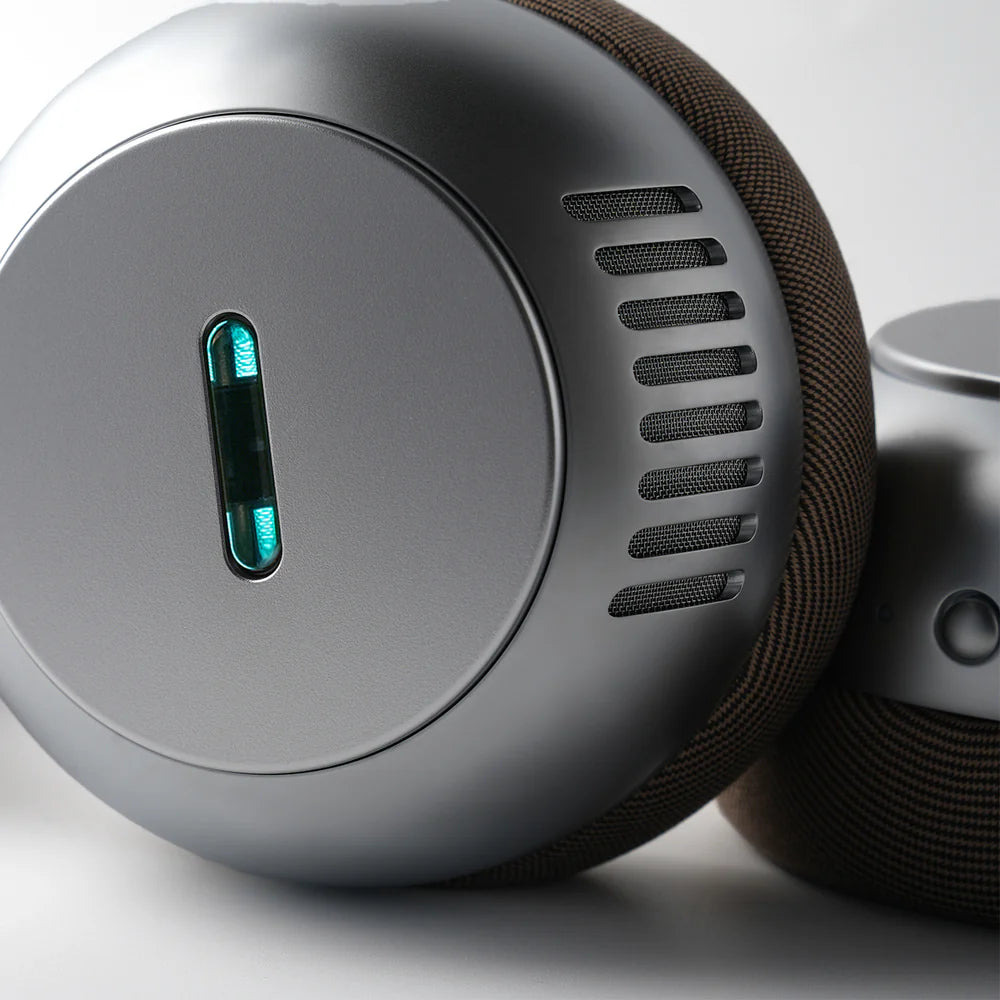 Ecoute Audio TH1 Closed-Back Audiophile Headphones with Vacuum Tube Preamp