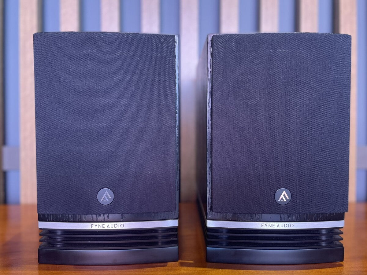 スピーカー・ウーファー Fyne Audio F500 BO + Taoc + Gaia III Fyne Audio F500 BO + Taoc + Gaia III