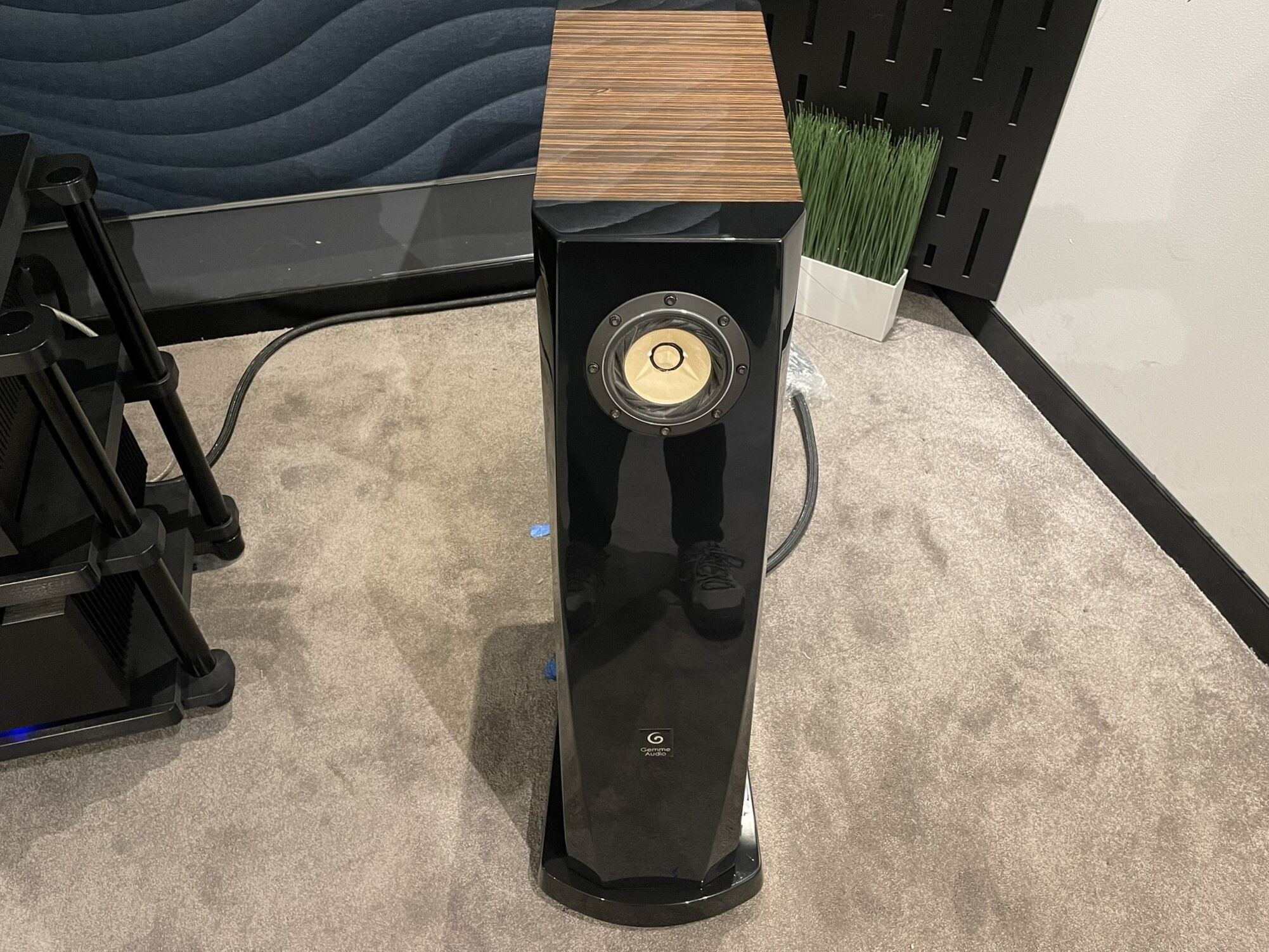 Gemme Audio Vivace v2 Floorstanding Speakers - Consignment