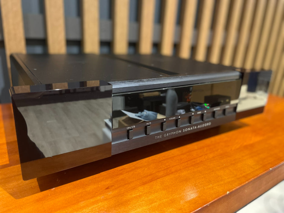 Gryphon Sonata Allegro Preamplifier - Consignment