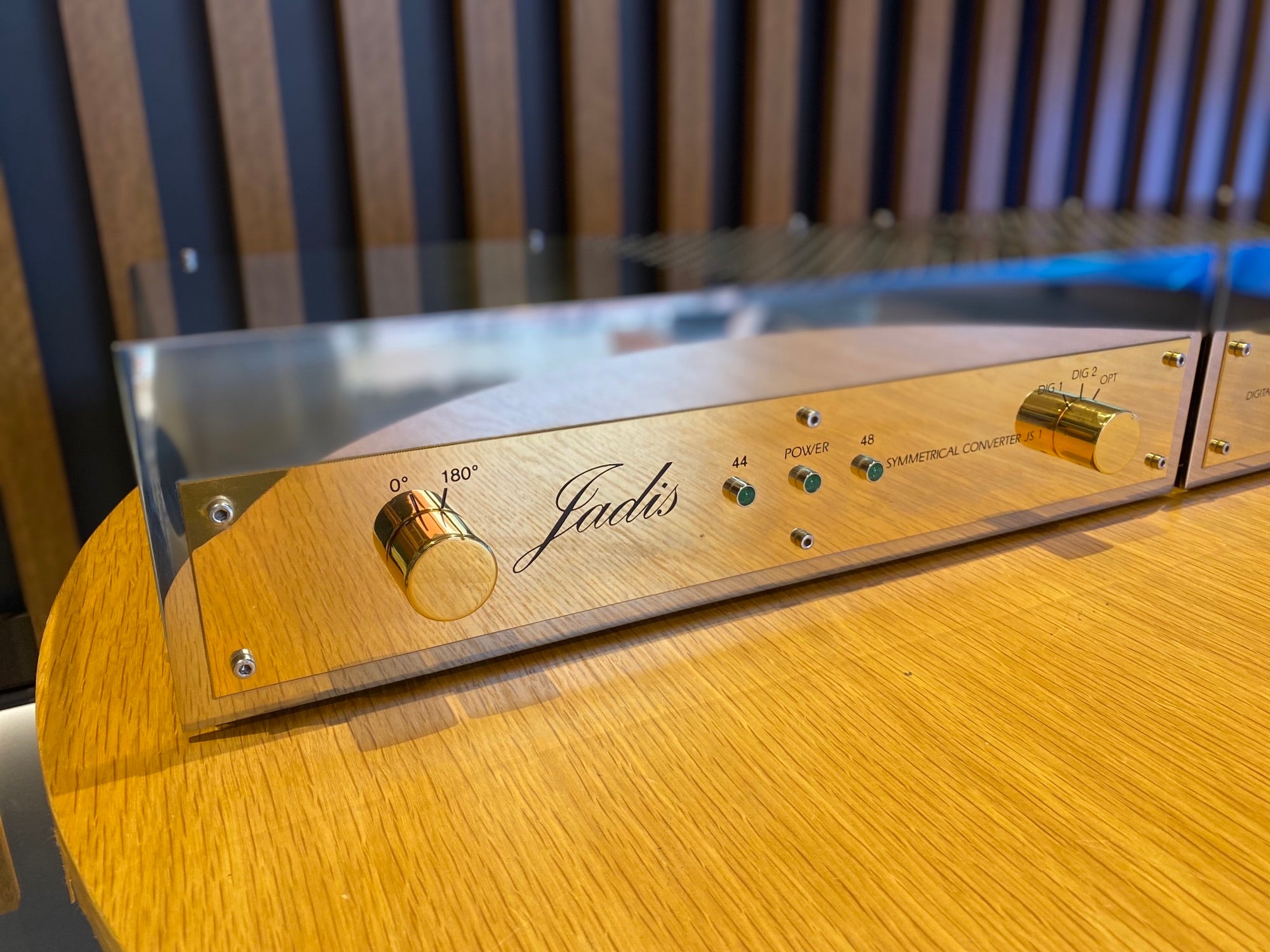 Jadis JS1 (MK1) DAC with Power Supply - As Traded