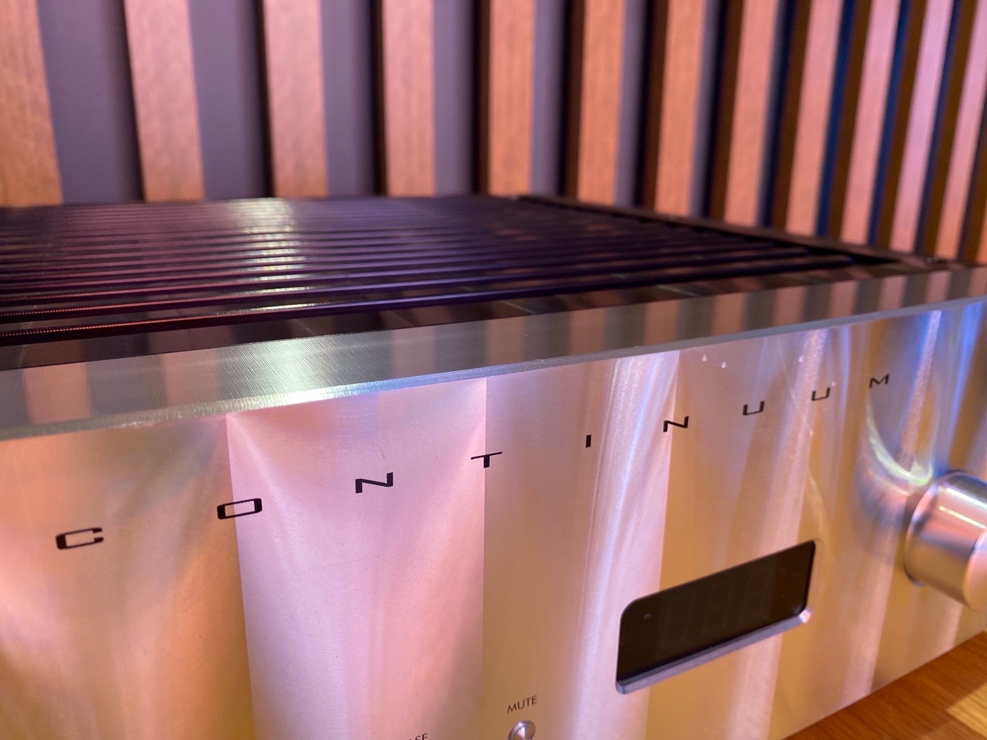 Jeff Roland Continuum S2 Integrated Amplifier with DAC - Consignment