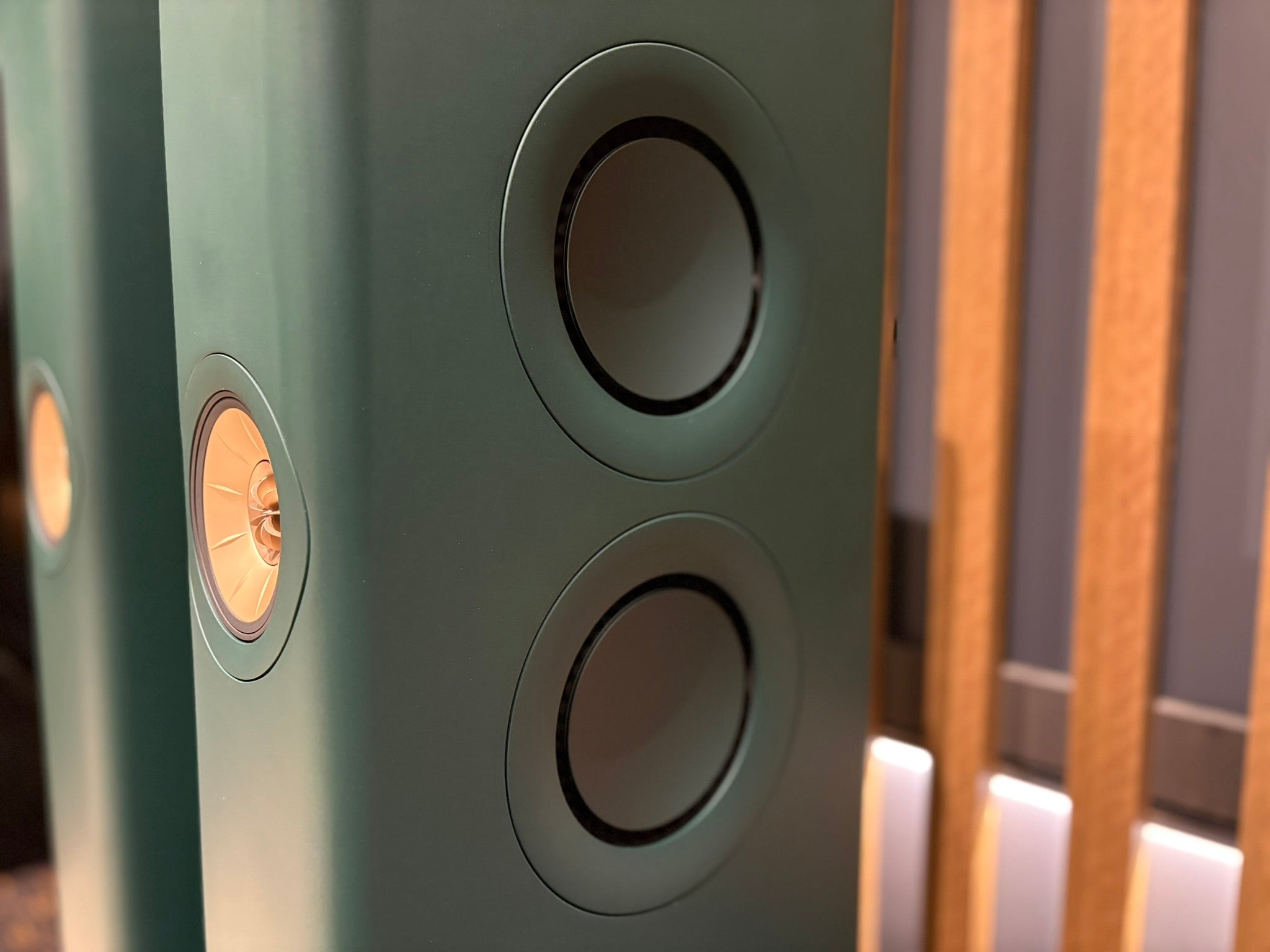 KEF LS60 Wireless Floorstanding Speakers Lotus Edition - As Traded