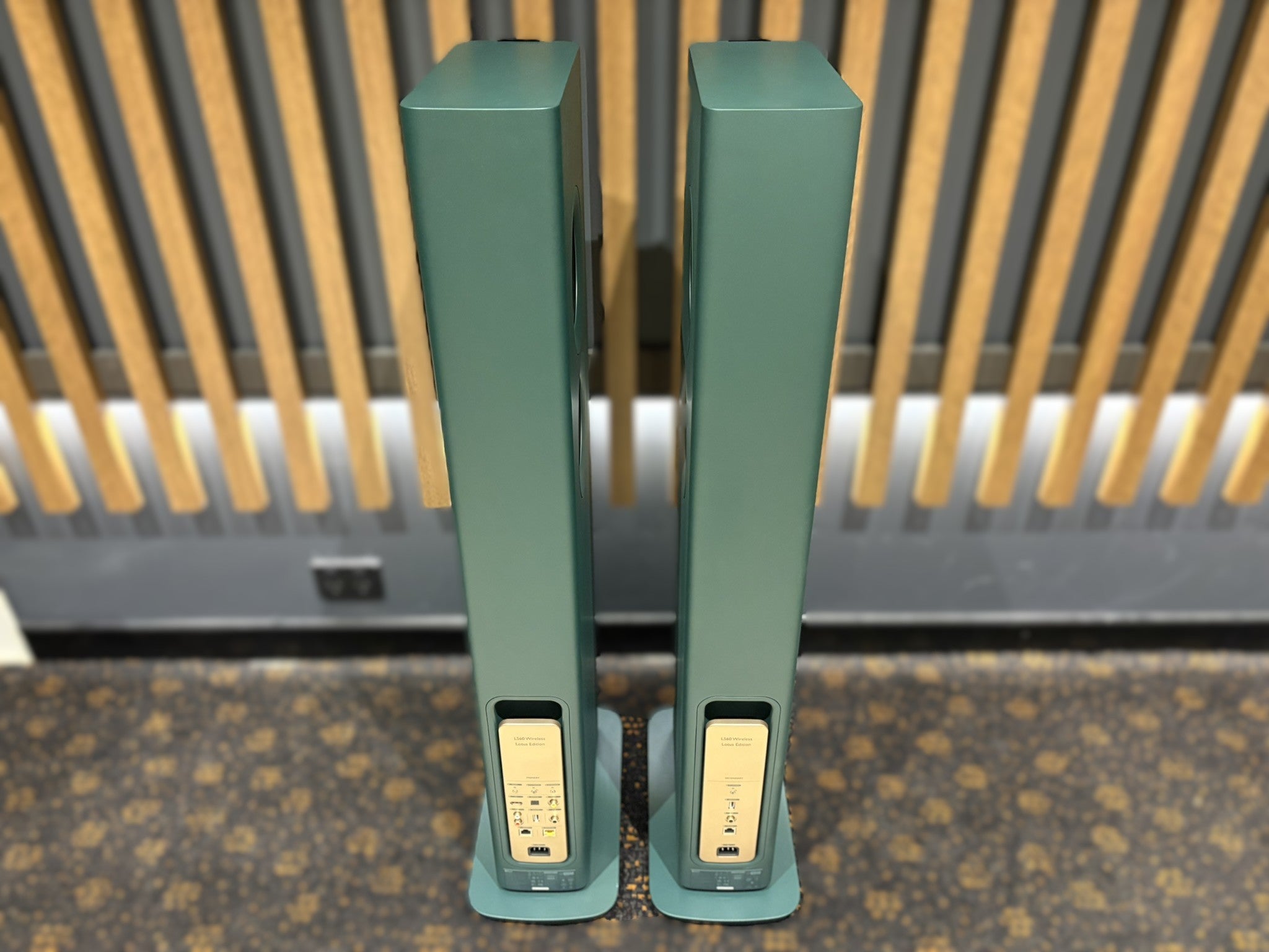 KEF LS60 Wireless Floorstanding Speakers Lotus Edition - As Traded