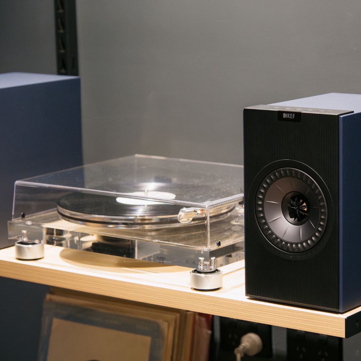 KEF Coda W Wireless Active Speakers and Audio Technica AT-LPA2 Manual Belt-Drive Turntable Bundle