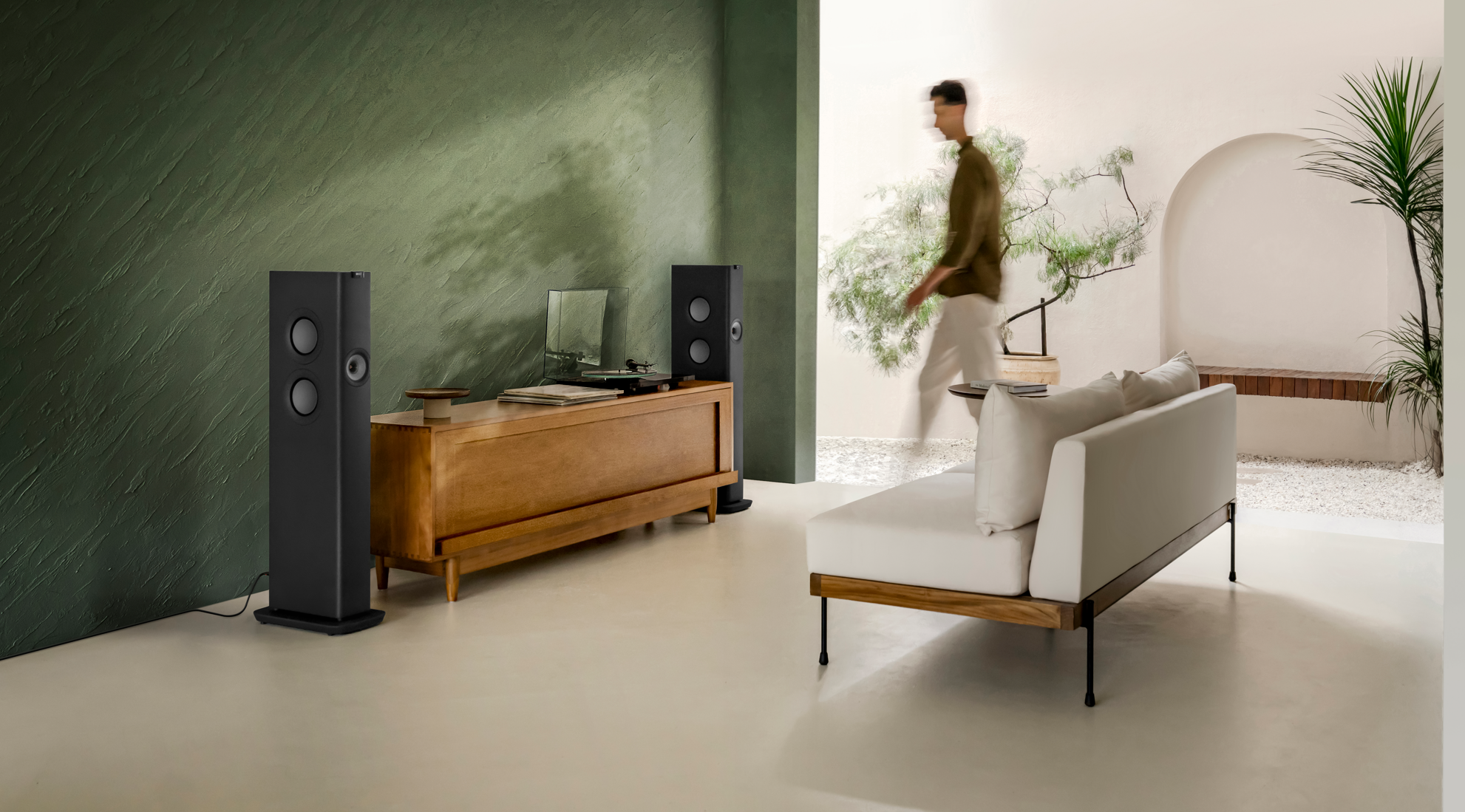 KEF LS60 Wireless Floorstanding Speakers