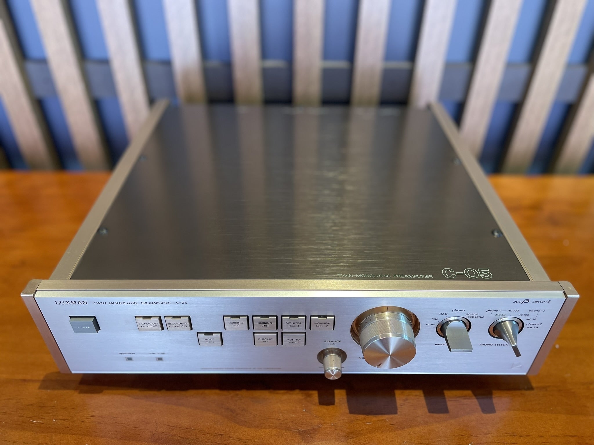 Luxman C-05 Preamplifier and M-05 Stereo Power Amplifier Combo - Consignment