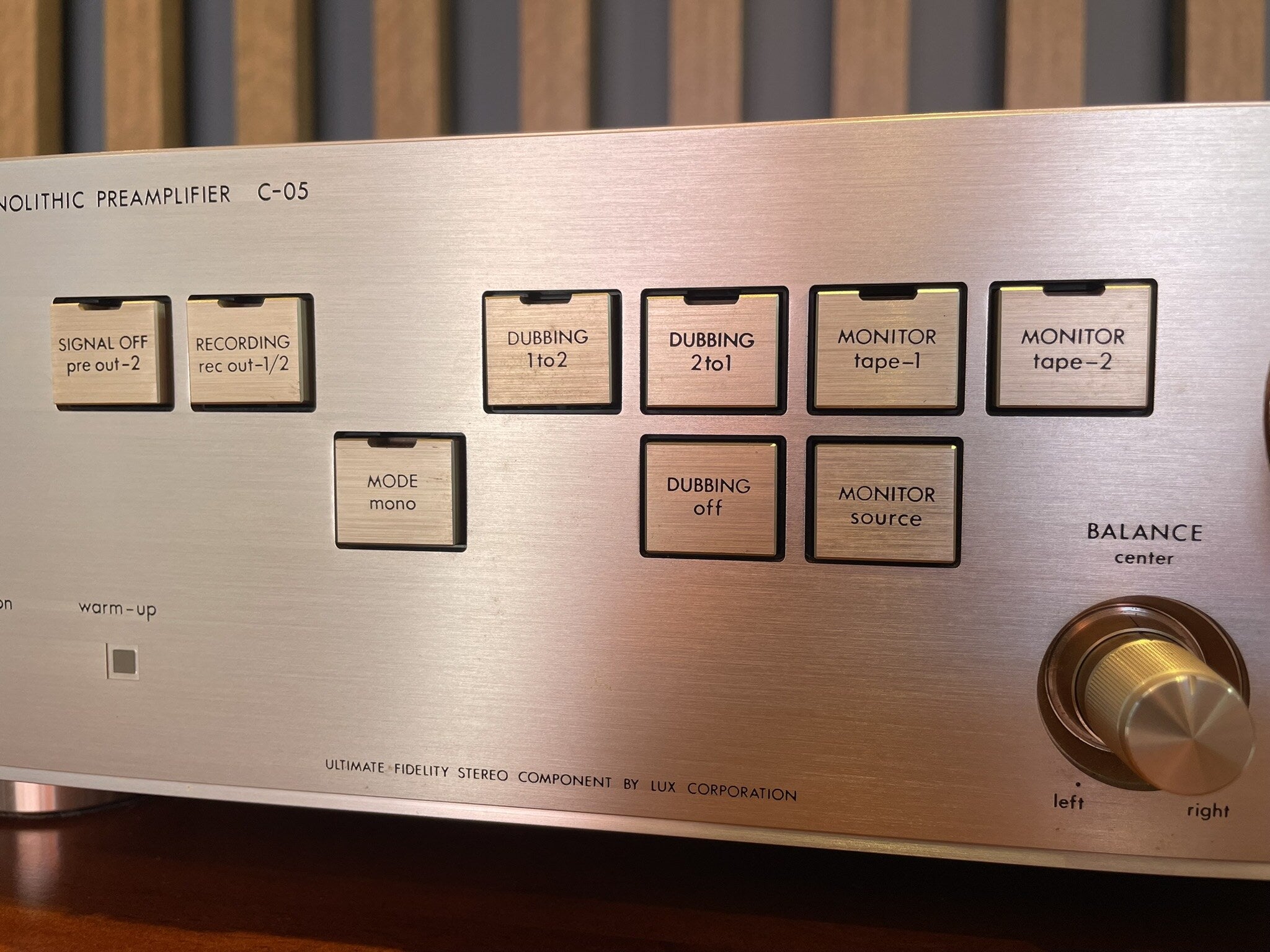 Luxman C-05 Preamplifier and M-05 Stereo Power Amplifier Combo - Consignment