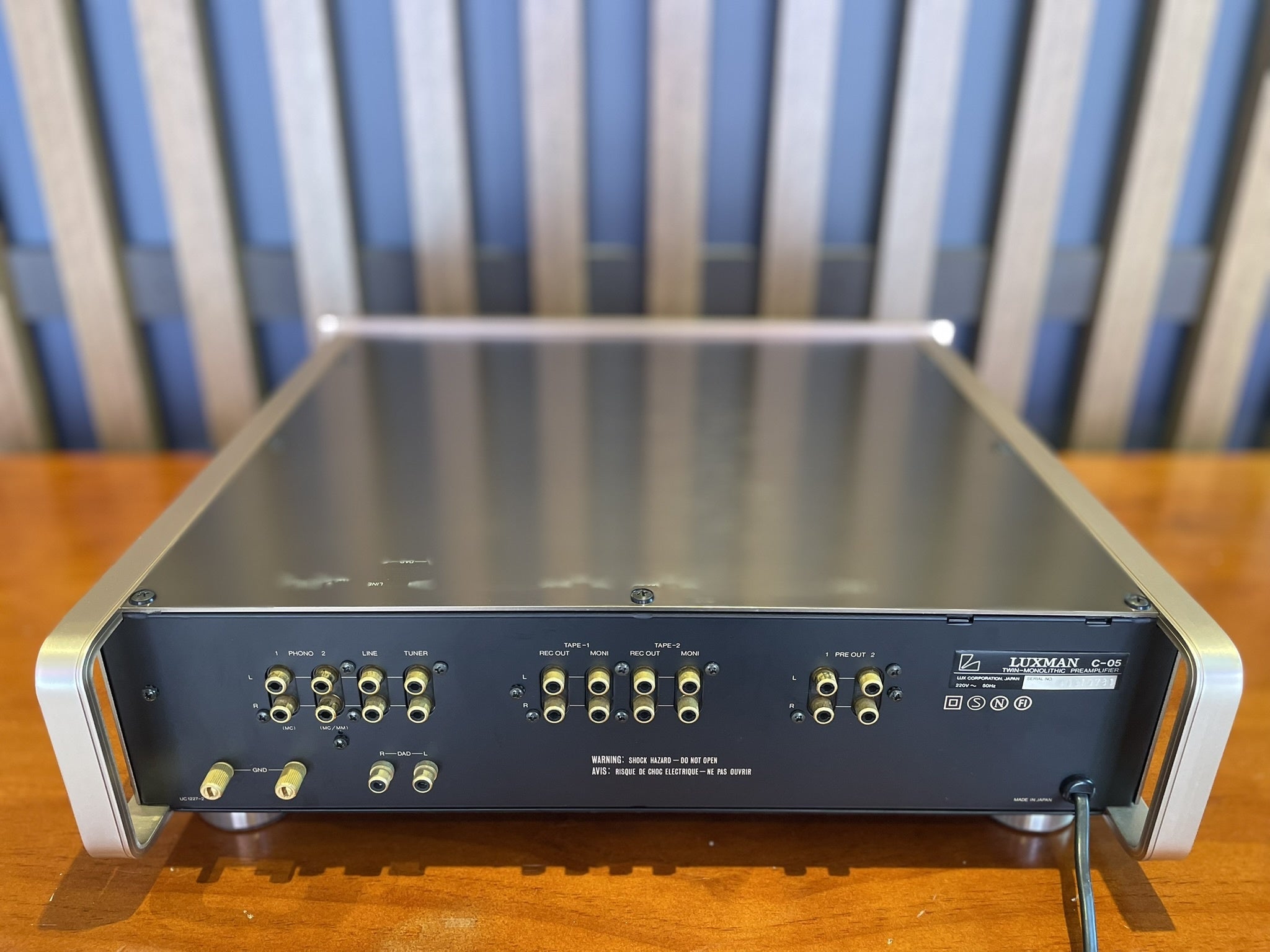 Luxman C-05 Preamplifier and M-05 Stereo Power Amplifier Combo - Consignment