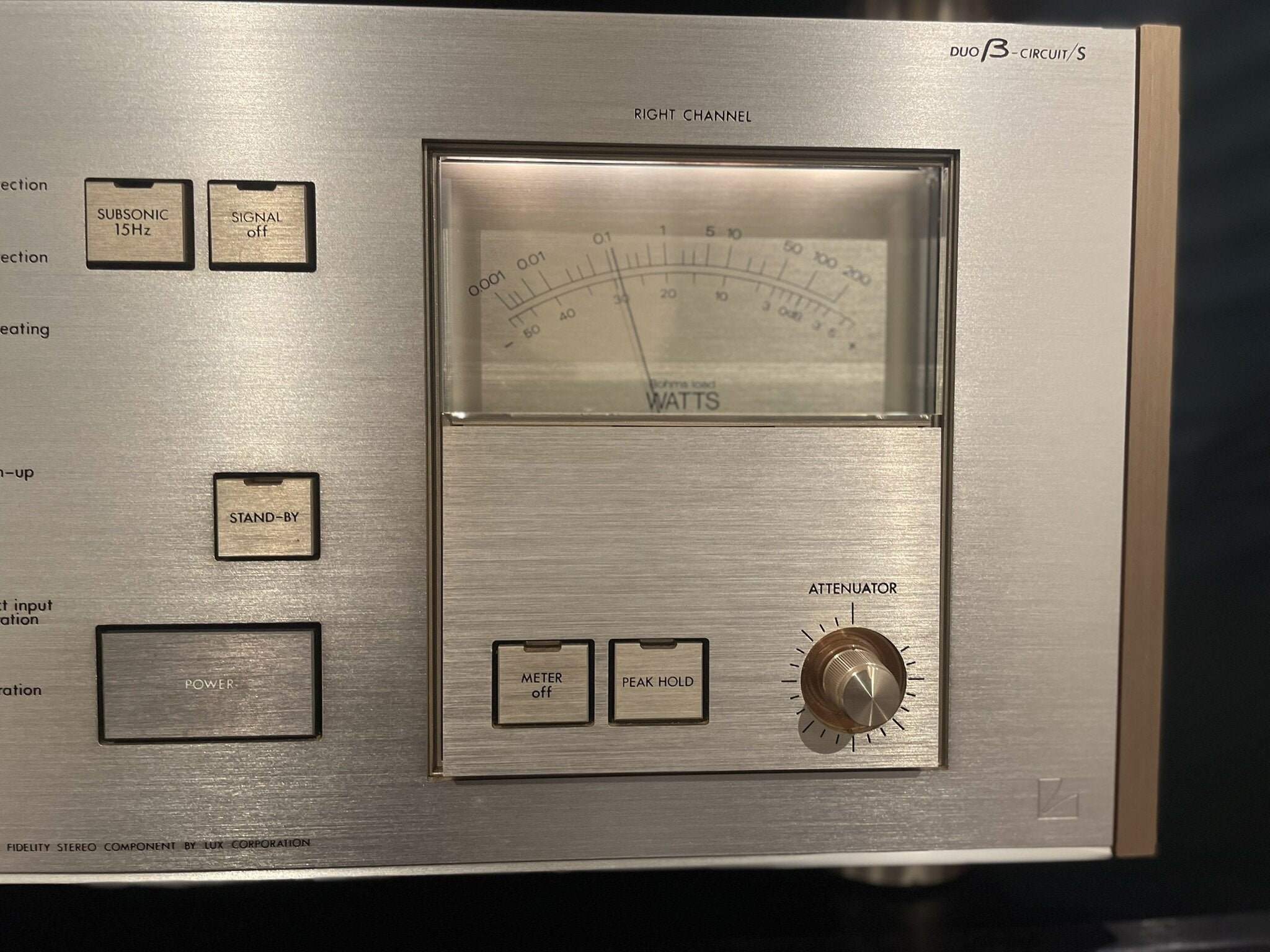 Luxman C-05 Preamplifier and M-05 Stereo Power Amplifier Combo - Consignment