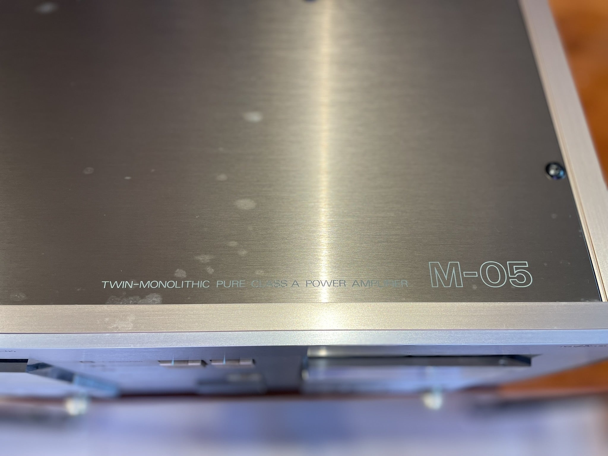 Luxman C-05 Preamplifier and M-05 Stereo Power Amplifier Combo - Consignment