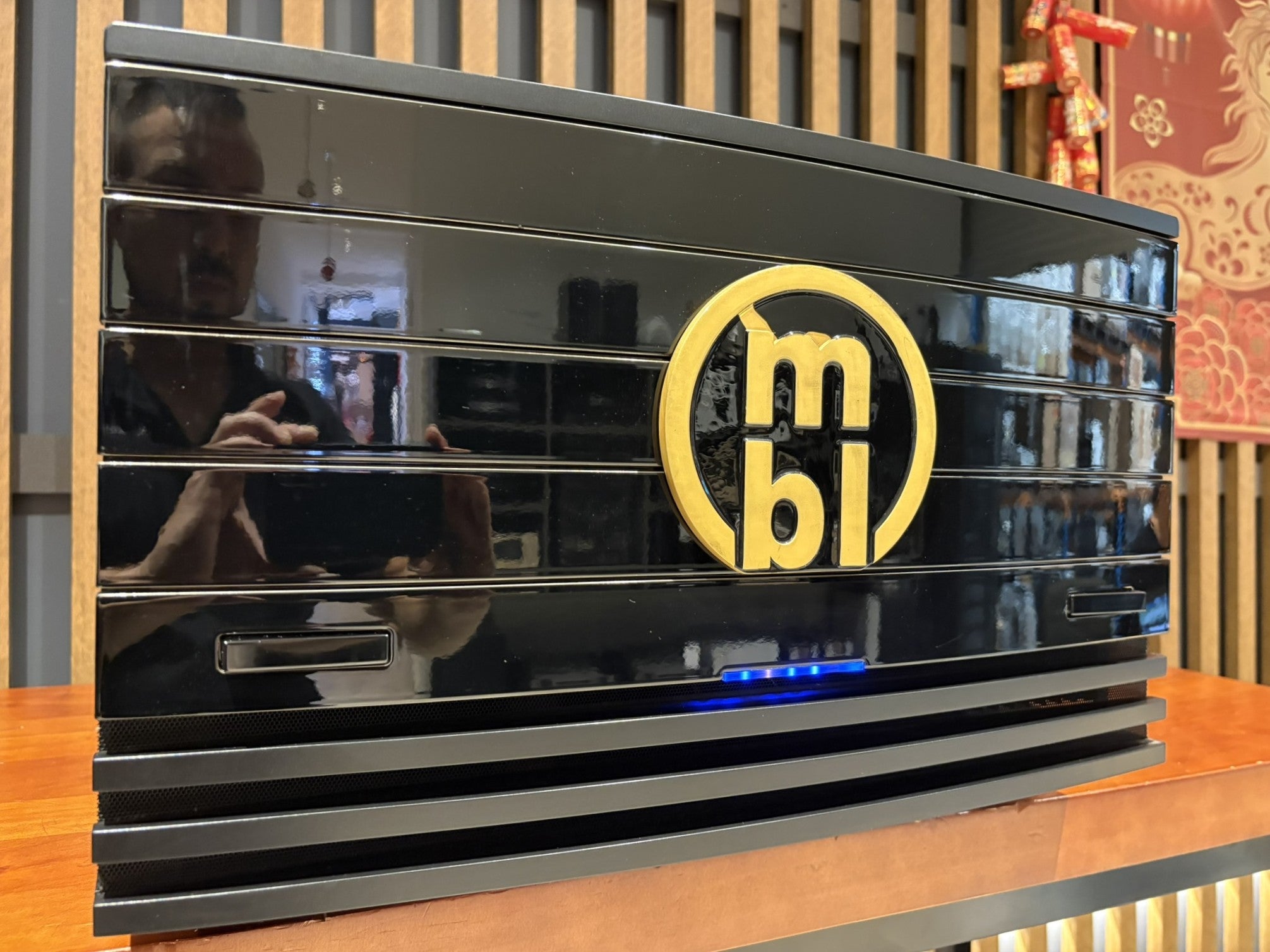 MBL 9008 Stereo Power Amplifier - Consignment