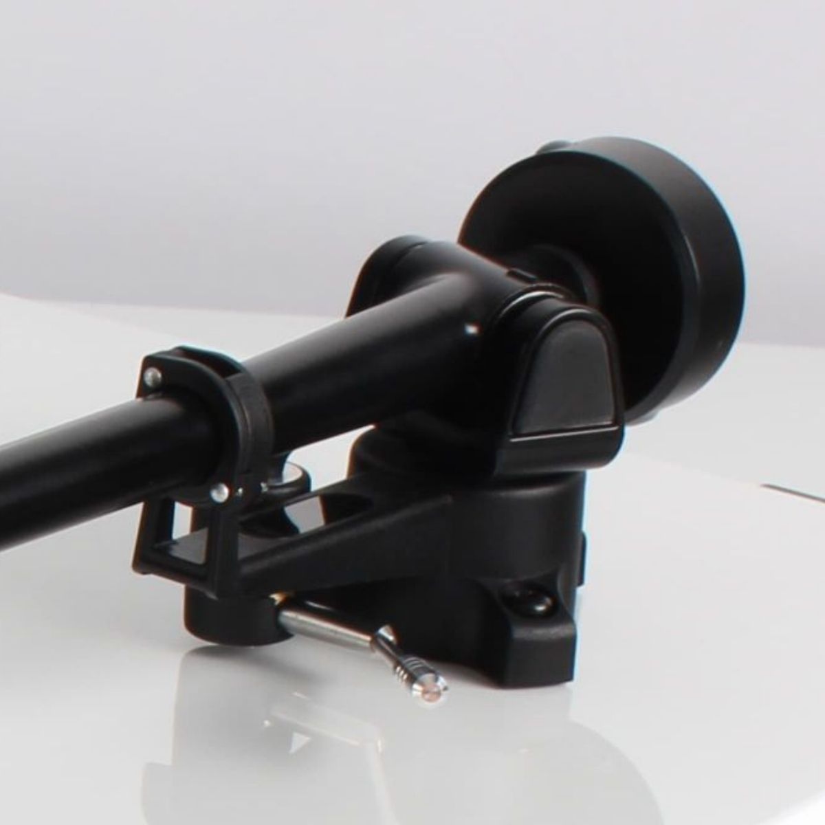 Rega RB220 Tonearm