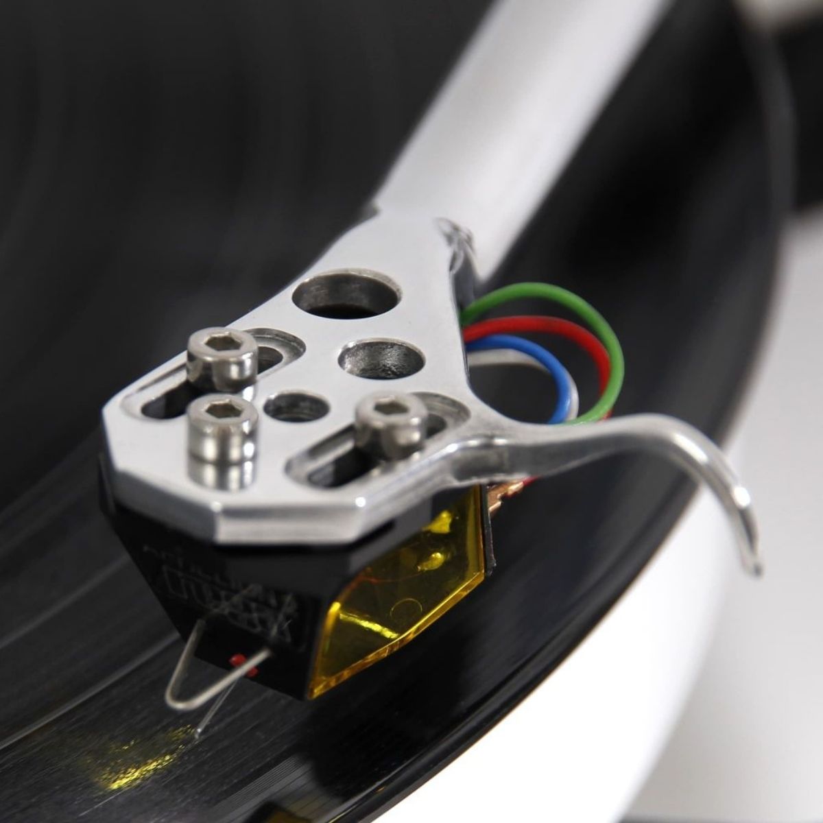 Rega RB Titanium Reference Tonearm