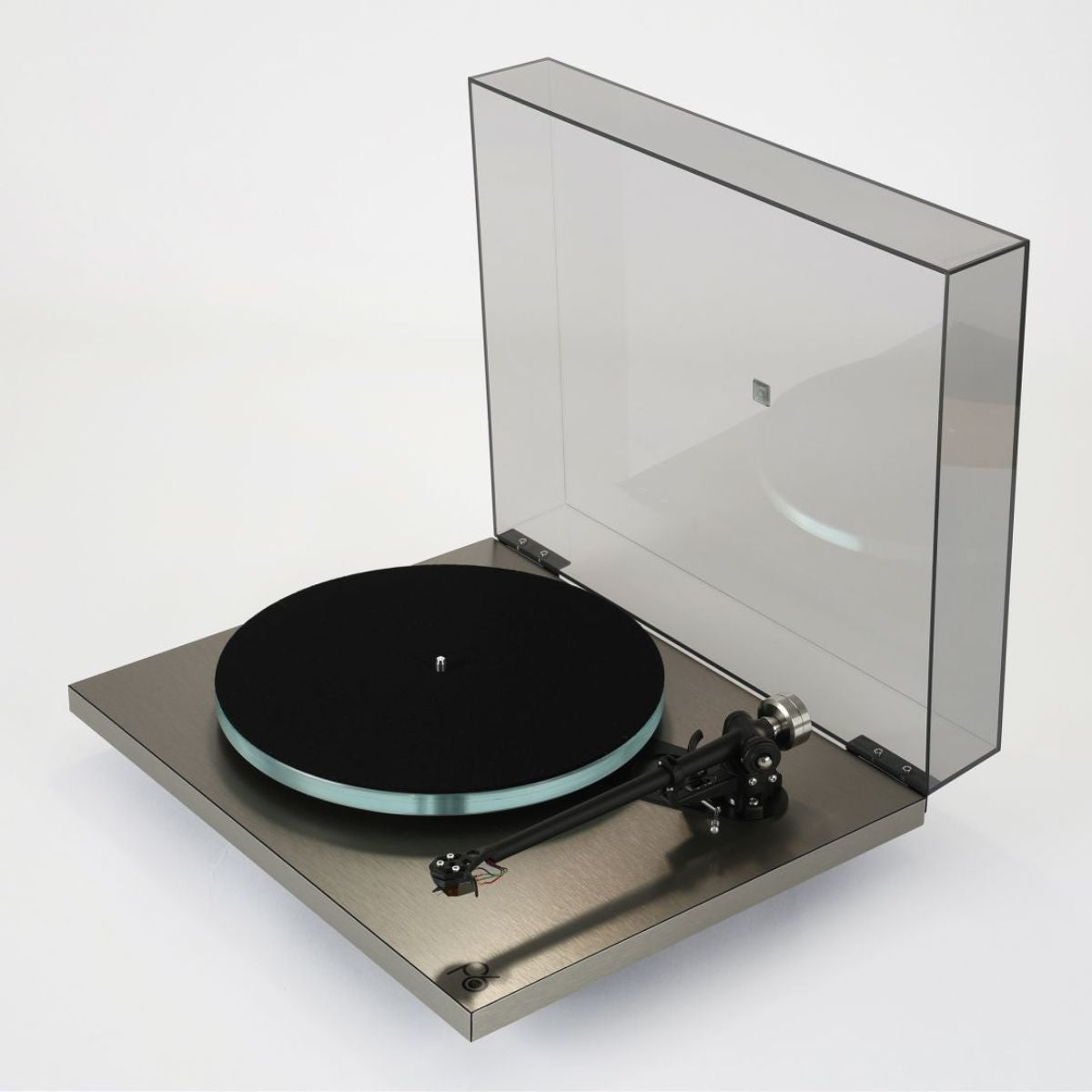 Rega Planar 6 RS (P6) Turntable