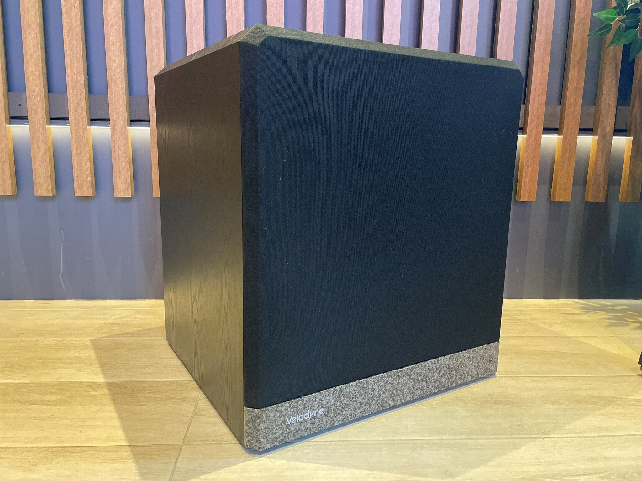 Velodyne FSR-18 Subwoofer - Consignment