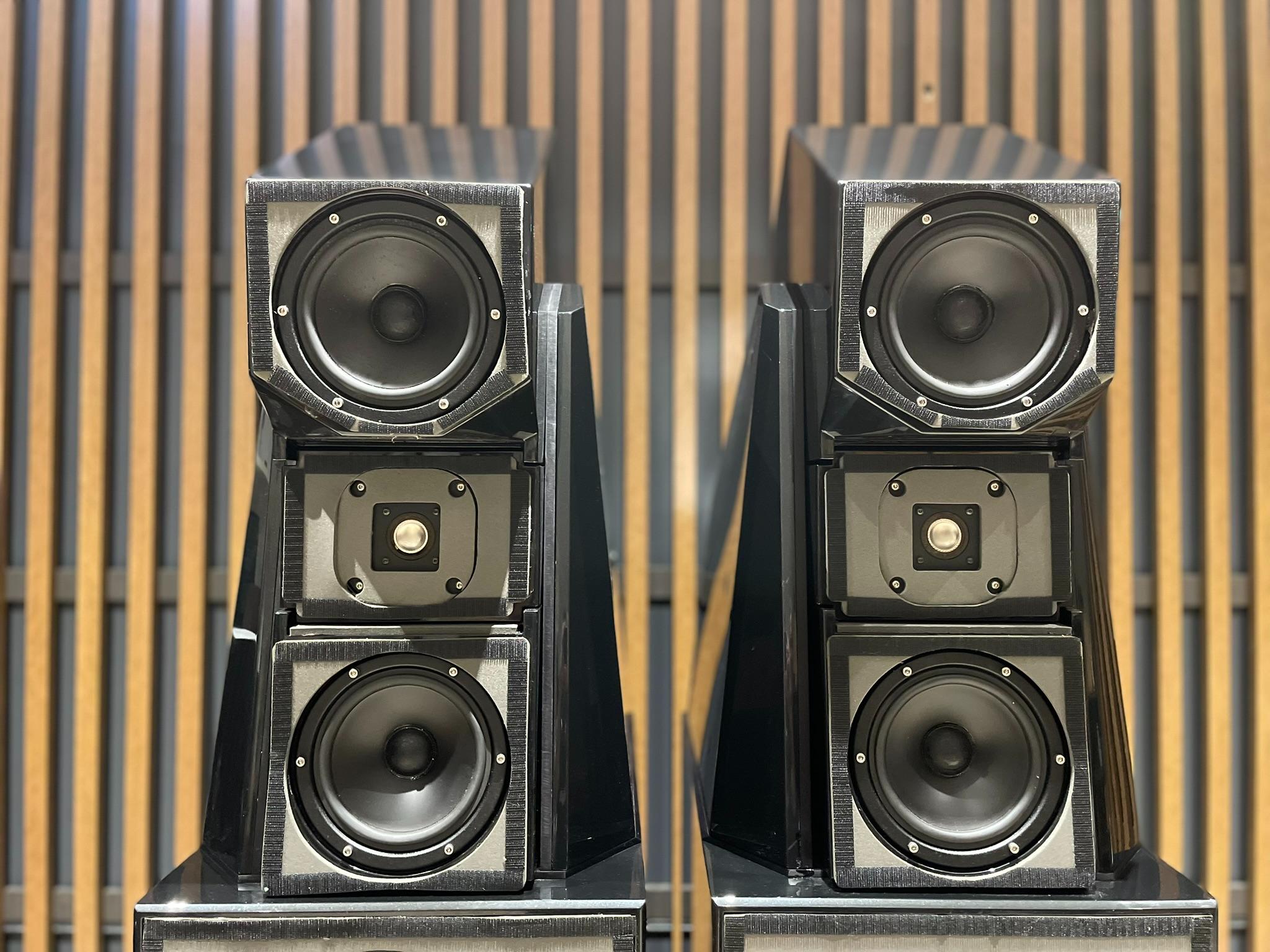 Wilson Audio Grand Slamm Series 3 Floorstanding Speakers - Consignment