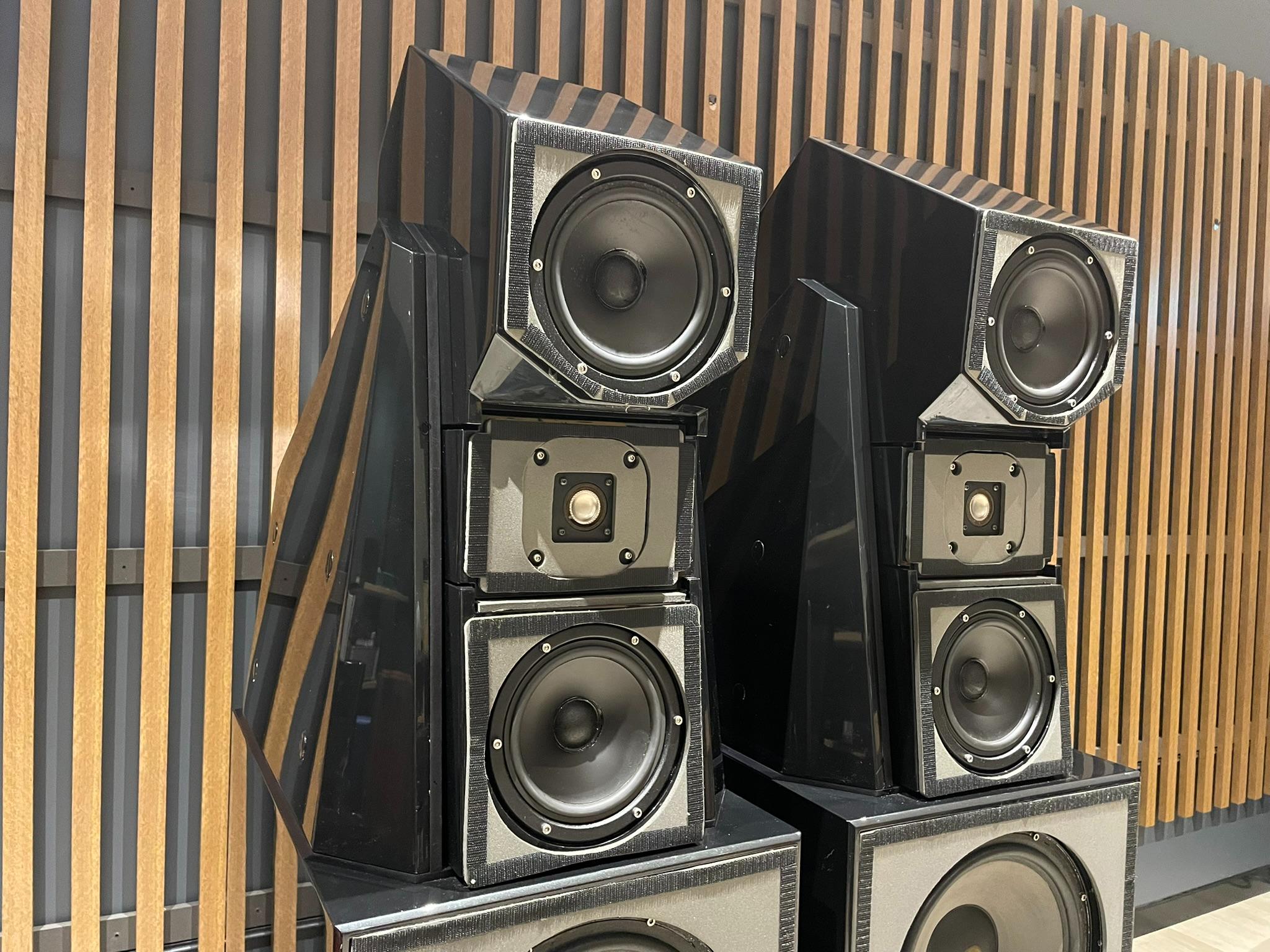 Wilson Audio Grand Slamm Series 3 Floorstanding Speakers - Consignment