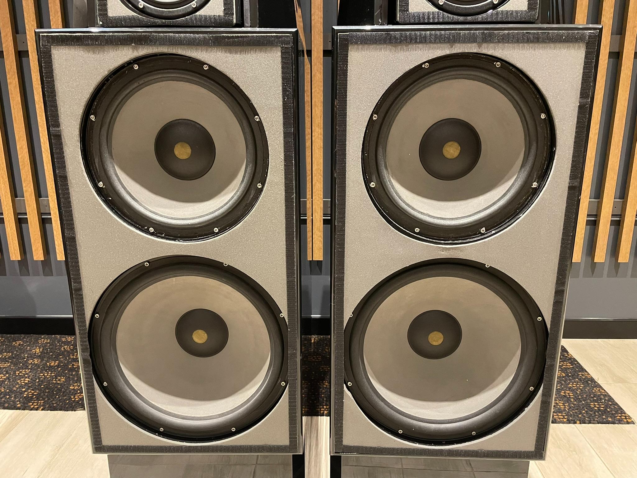 Wilson Audio Grand Slamm Series 3 Floorstanding Speakers - Consignment