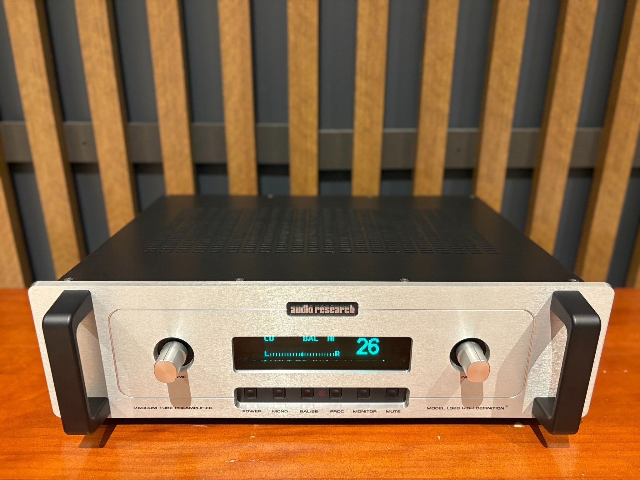 Audio Research LS26 Preamplifier - Consignment