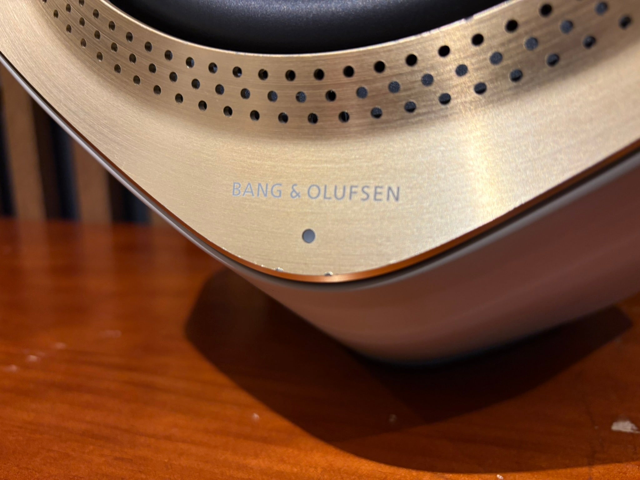 Bang & Olufsen Beolab 19 Subwoofer, White Gold Tone - Consignment