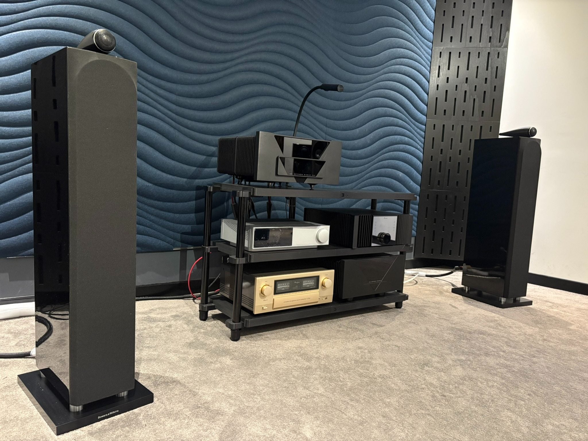 Bowers and Wilkins 702 S3 Speakers - As Traded