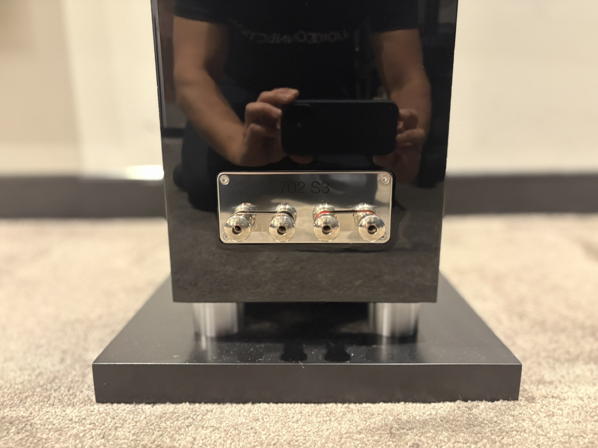 Bowers and Wilkins 702 S3 Speakers - As Traded