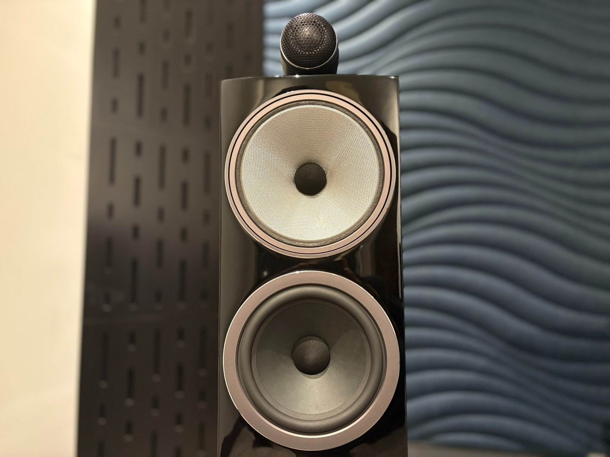 Bowers and Wilkins 702 S3 Speakers - As Traded