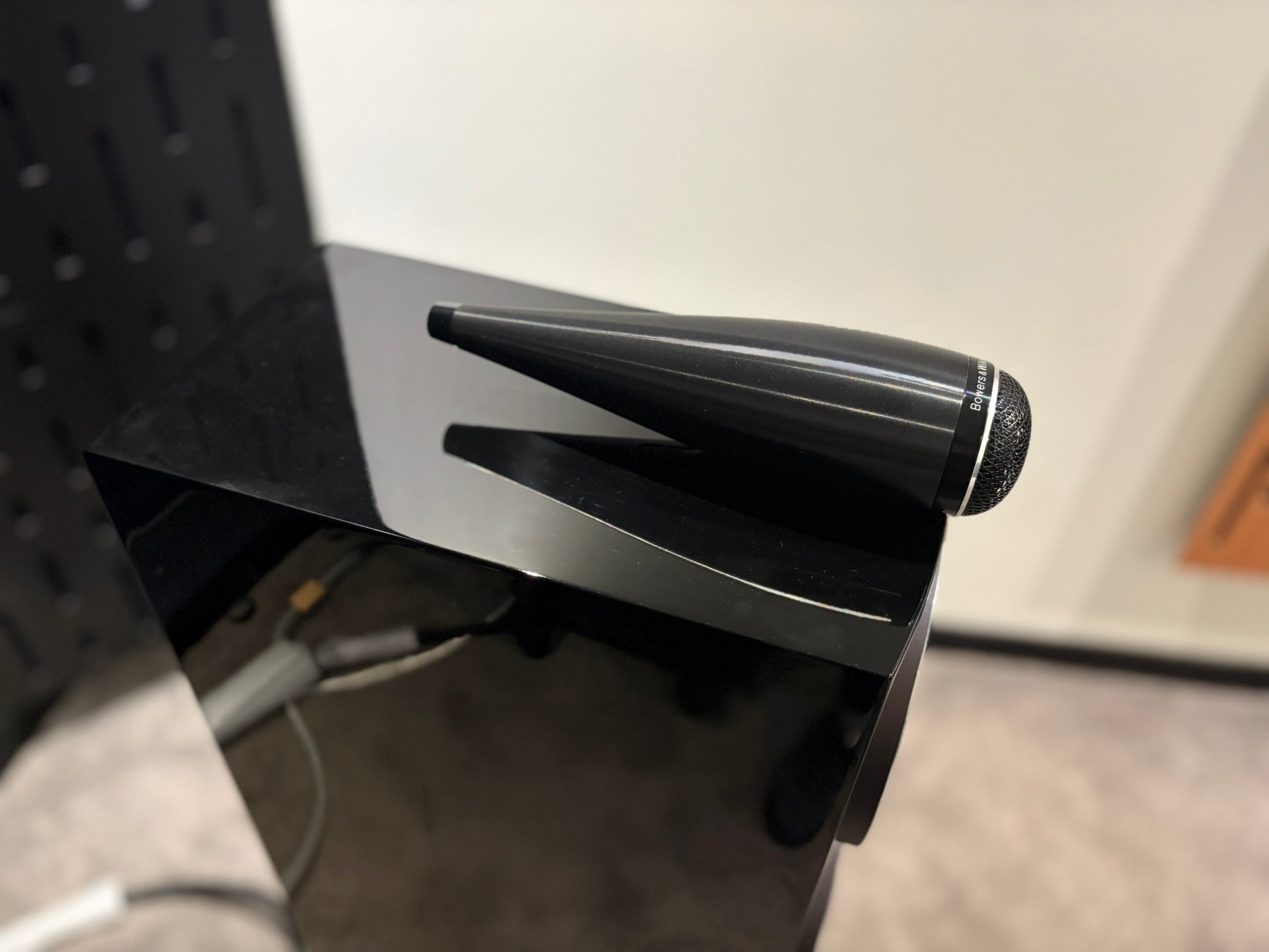 Bowers and Wilkins 702 S3 Speakers - As Traded