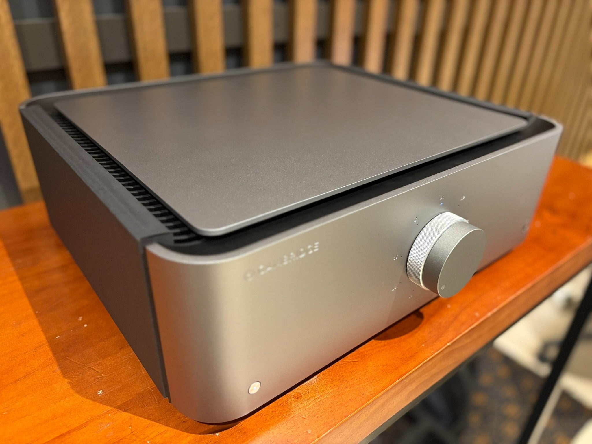 Cambridge Audio Edge A Integrated Amplifier - Consignment