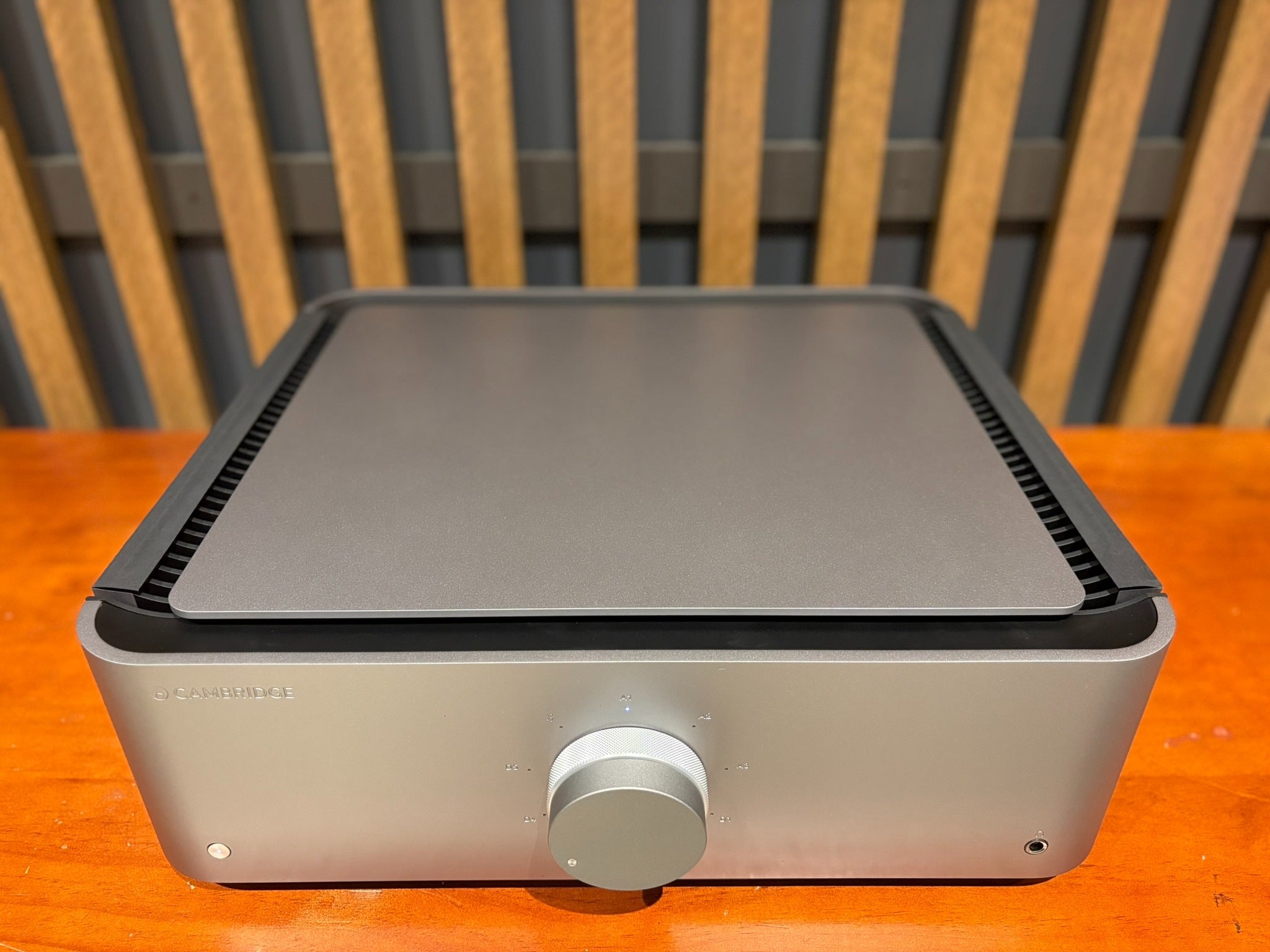 Cambridge Audio Edge A Integrated Amplifier - Consignment