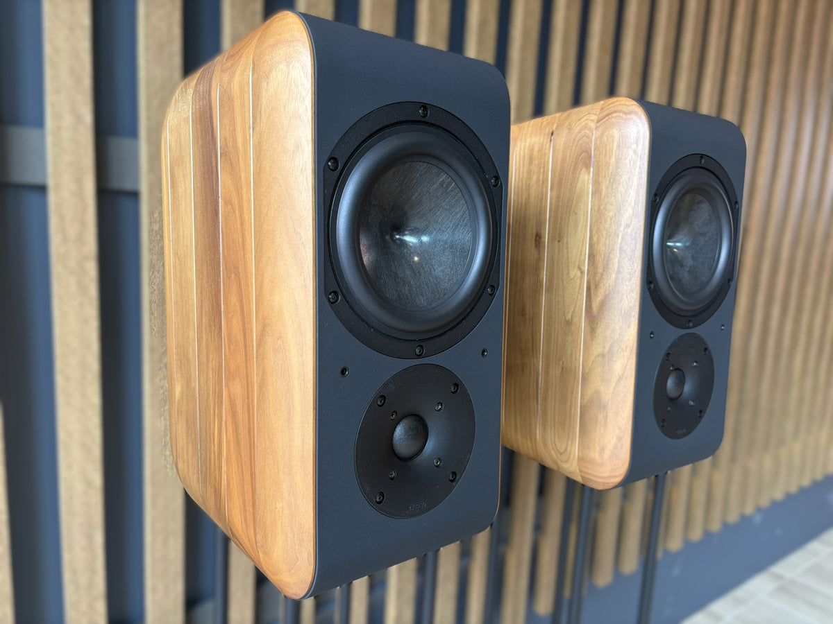 Chario Aviator Nobile Bookshelf Speakers with Stands - As Traded