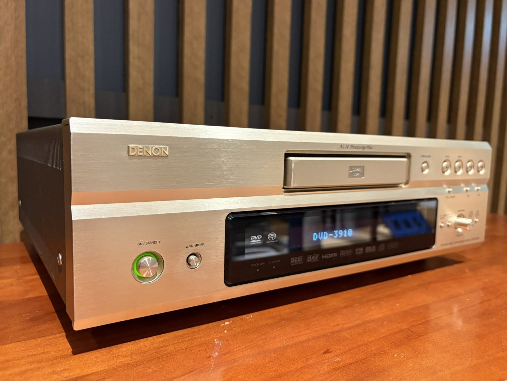 Denon DVD-3910 Universal DVD Player (SACD Compatible) - Consignment