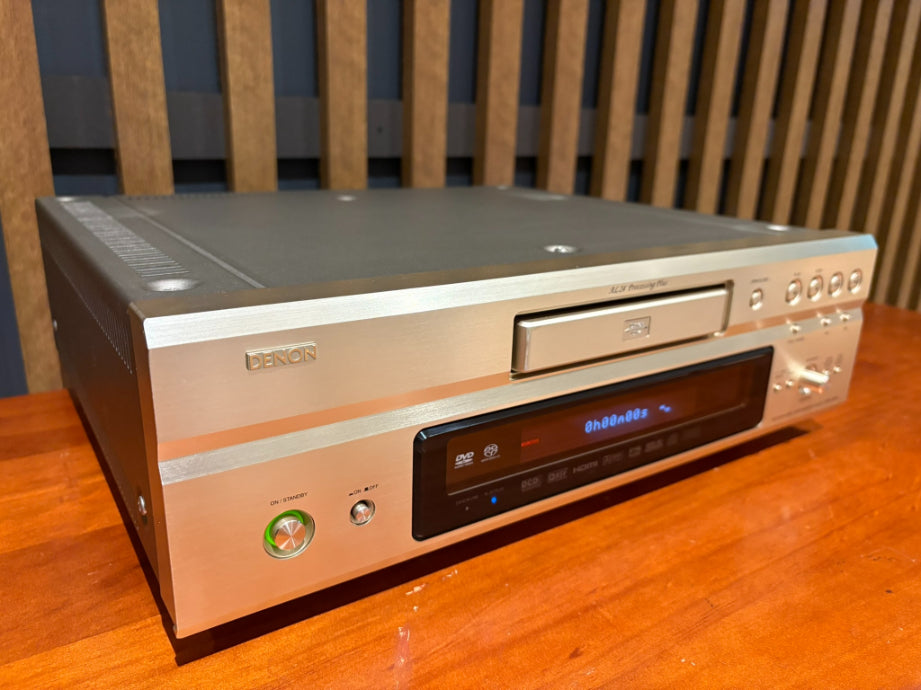 Denon DVD-3910 Universal DVD Player (SACD Compatible) - Consignment