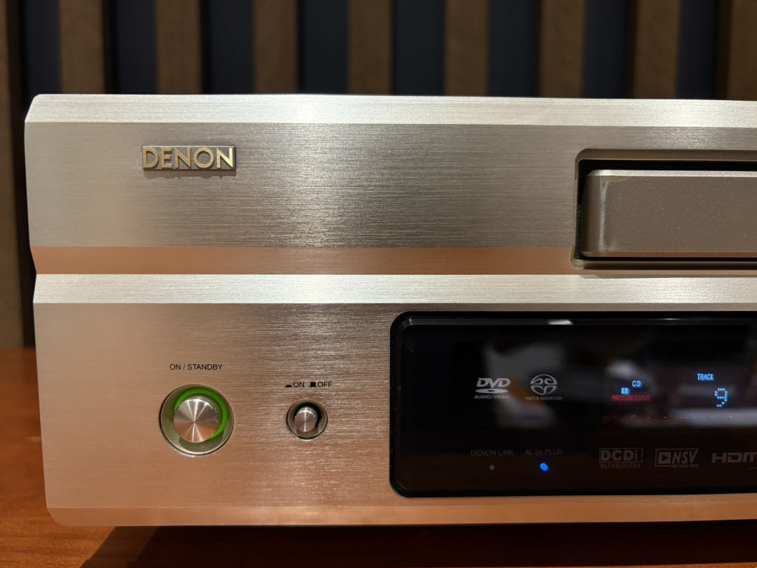 Denon DVD-3910 Universal DVD Player (SACD Compatible) - Consignment
