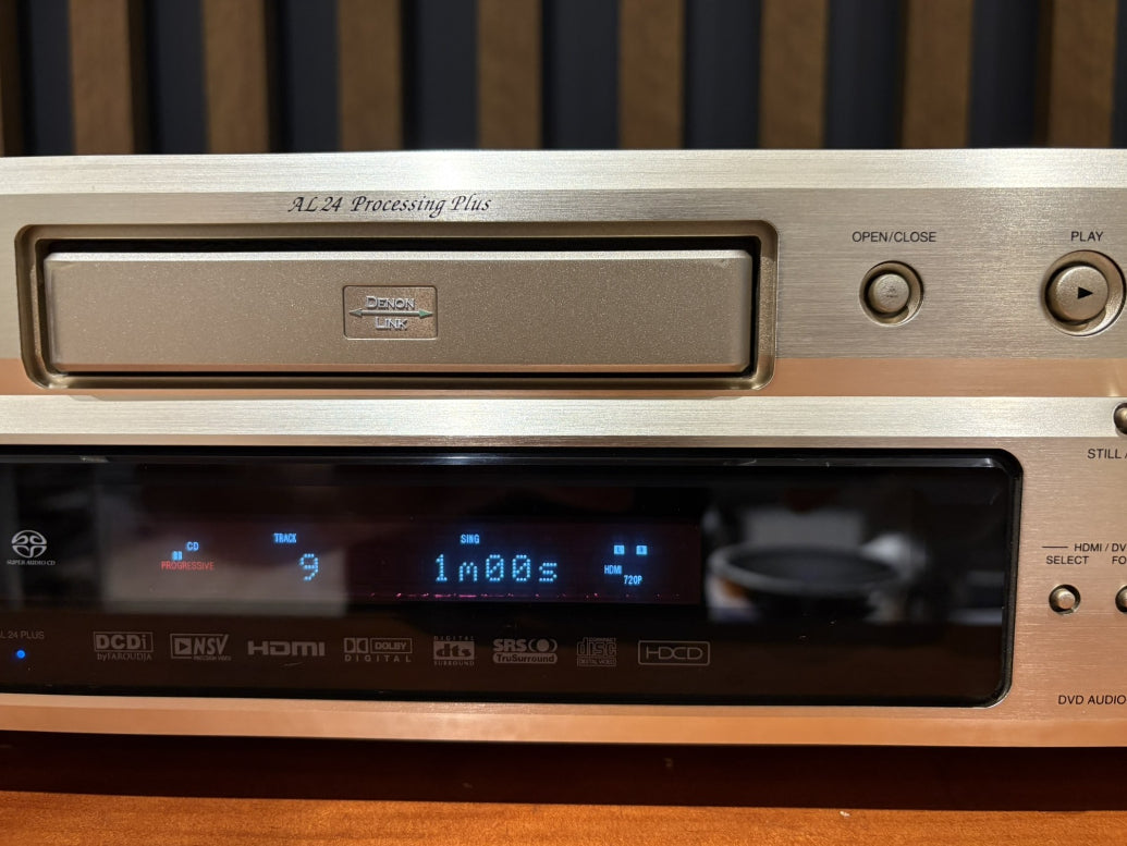 Denon DVD-3910 Universal DVD Player (SACD Compatible) - Consignment