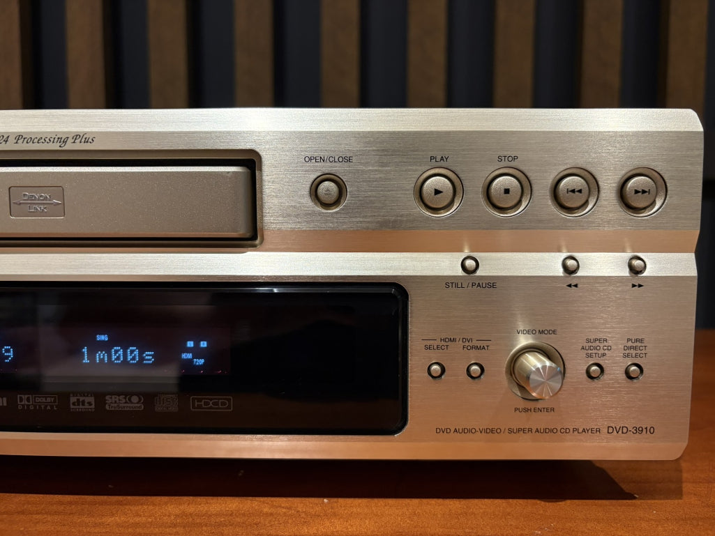 Denon DVD-3910 Universal DVD Player (SACD Compatible) - Consignment