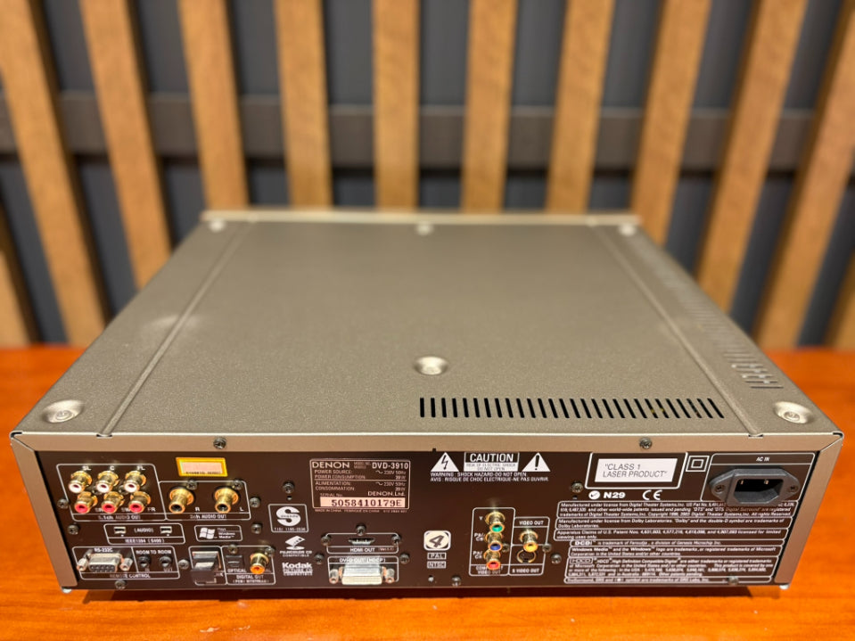 Denon DVD-3910 Universal DVD Player (SACD Compatible) - Consignment