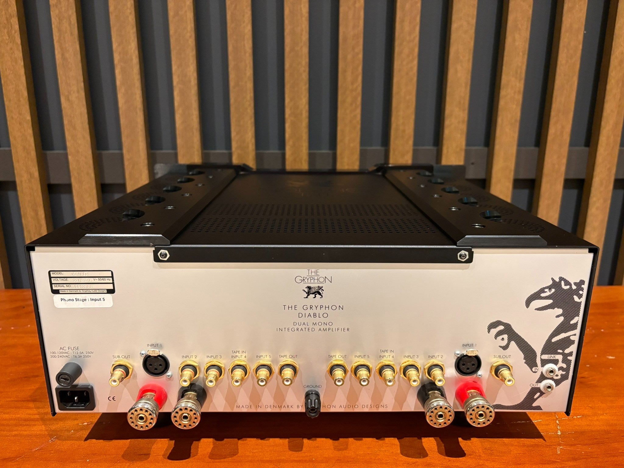 Gryphon Diablo (250) Integrated Amplifier (Optional Phonostage) - Consignment