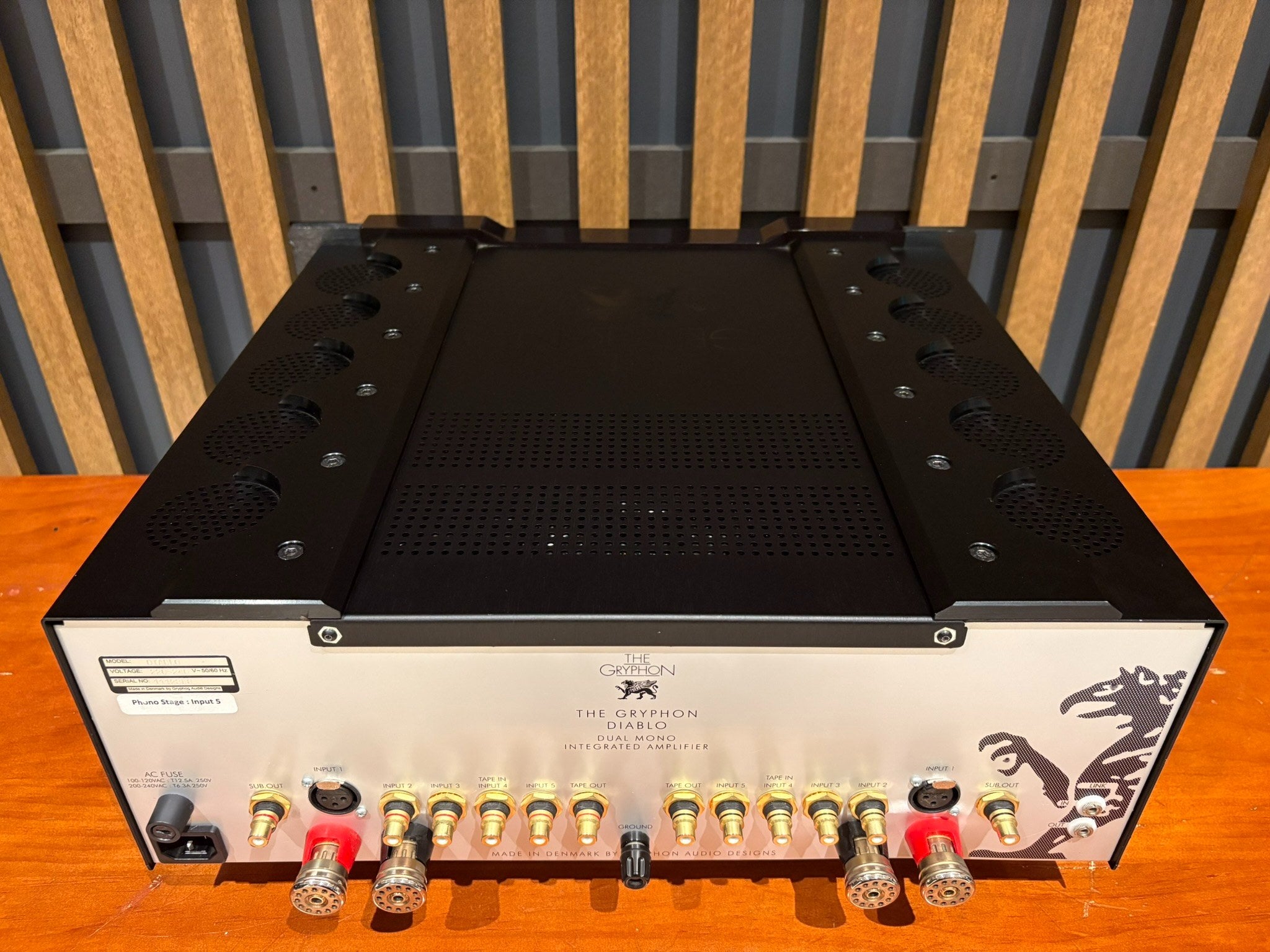 Gryphon Diablo (250) Integrated Amplifier (Optional Phonostage) - Consignment