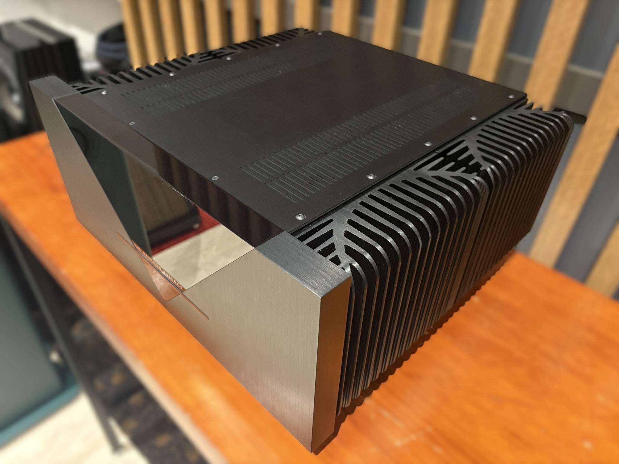 Gryphon Essence Stereo Power Amplifier - As Traded