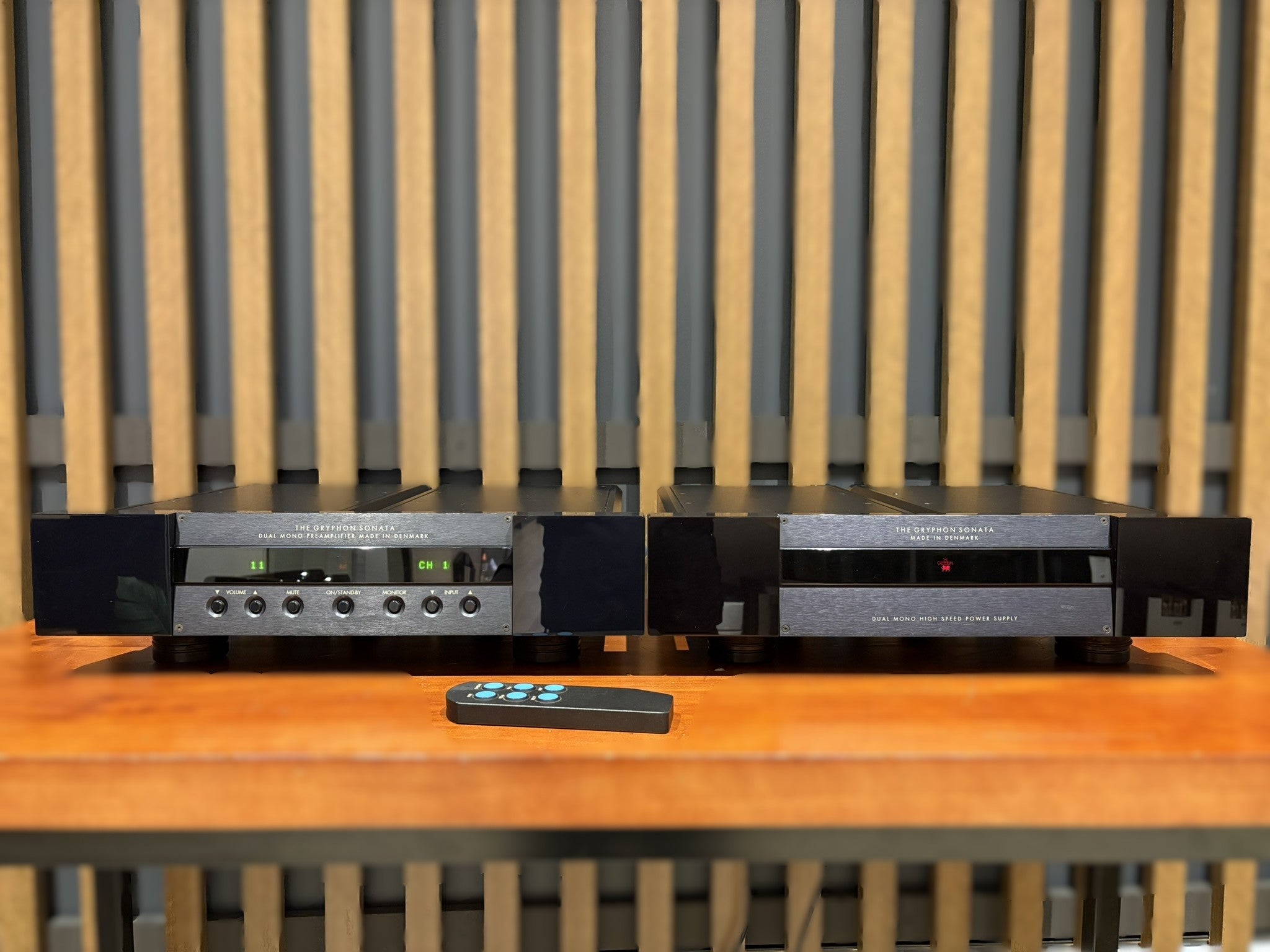 Gryphon Sonata Preamplifier - Consignment