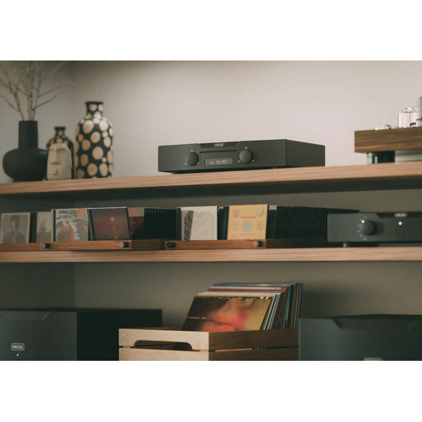 Hegel Viking CD Player in Situ 2