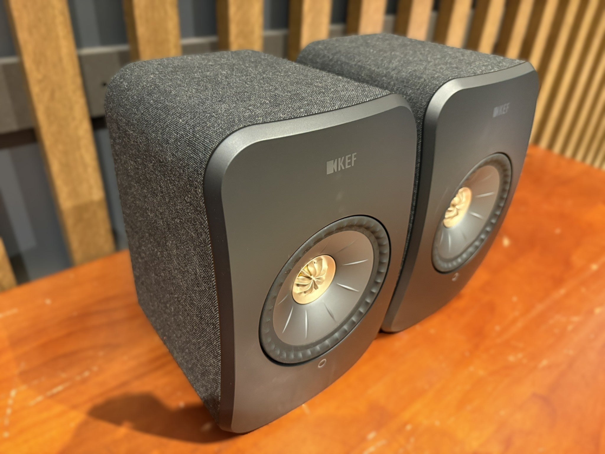 KEF LSX II Wireless HiFi System (LSX2), Carbon Black - As Traded